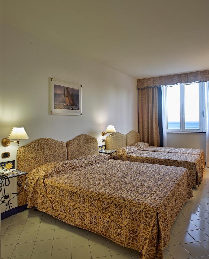 Best Western Hotel Acqua Novella Spotorno Dış mekan fotoğraf